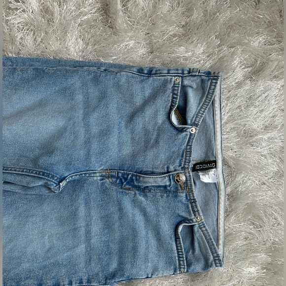 H&M Blue Light-wash Low-Waisted Flared Jeans - Picture 2 of 6